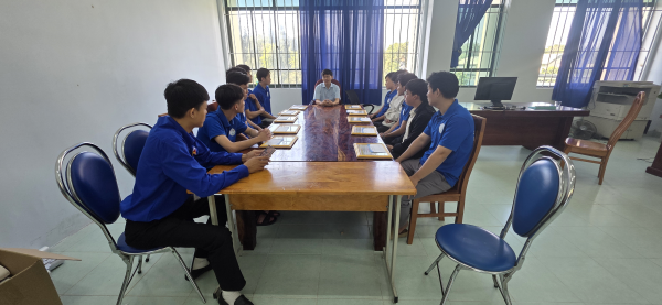 KHOA ĐIỆN VÀ ĐIỆN TỬ VINH DANH 10 SINH VIÊN ĐẠT LOẠI GIỎI CẢ NĂM HỌC 2024-2025