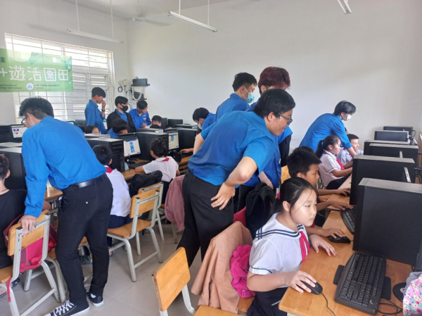 Khoa Điện - Điện Tử, trường Đại học Nha Trang và Hành Trình Truyền Cảm Hứng Công Nghệ Cho Cộng Đồng